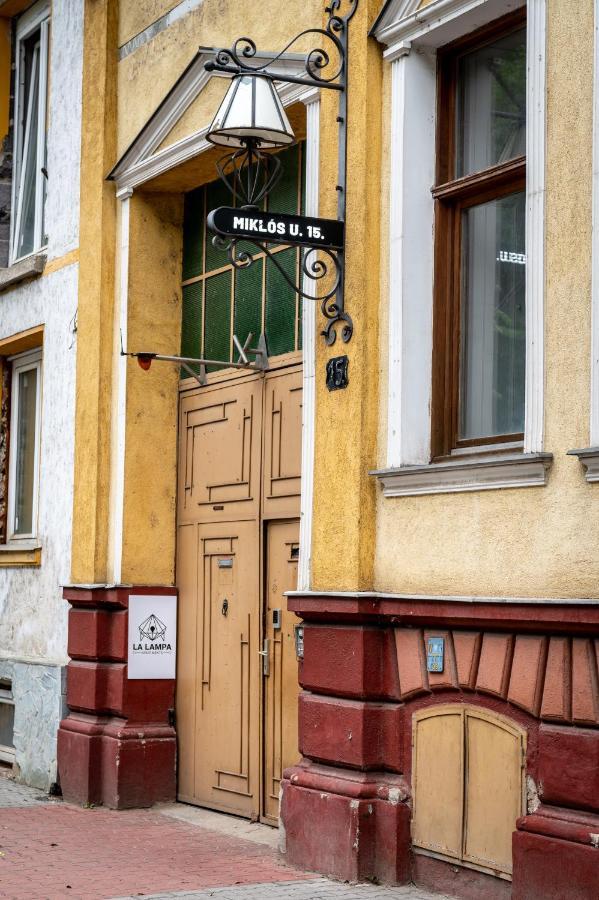 La Lampa Apartments Debrecen Exterior photo